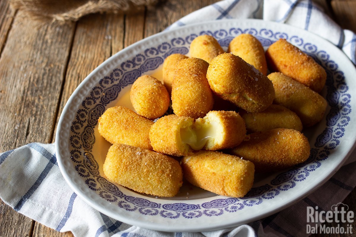 Ricetta Crocchette di patate, con cuore filante! Ricetta e consigli per farle perfette!