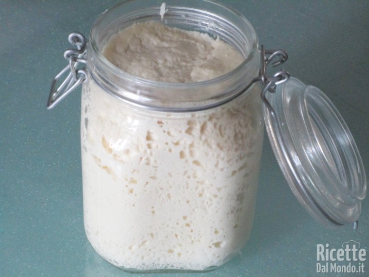 Cos'è l'esubero lievito madre o pasta madre?