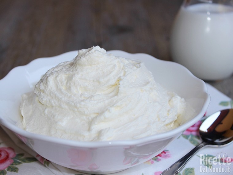 Ricetta crema al latte condensato