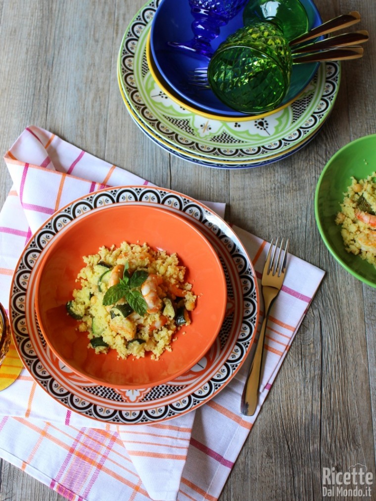 Come fare il cous cous con ceci, zucchine e gamberi