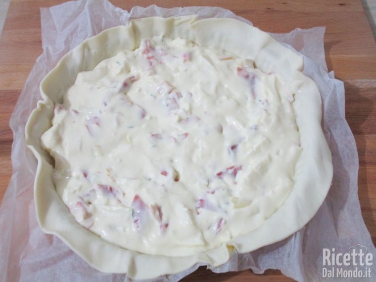 Crostata salata con prosciutto crudo e stracchino 8