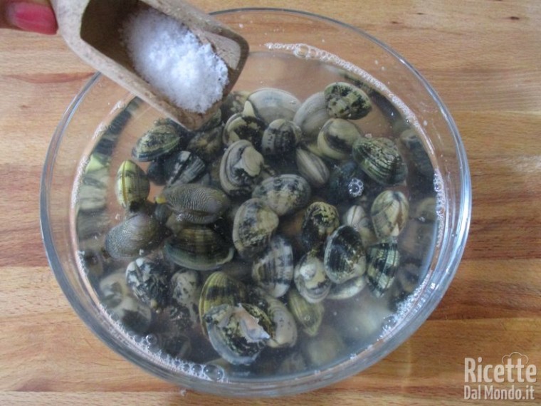Come pulire le vongole 5