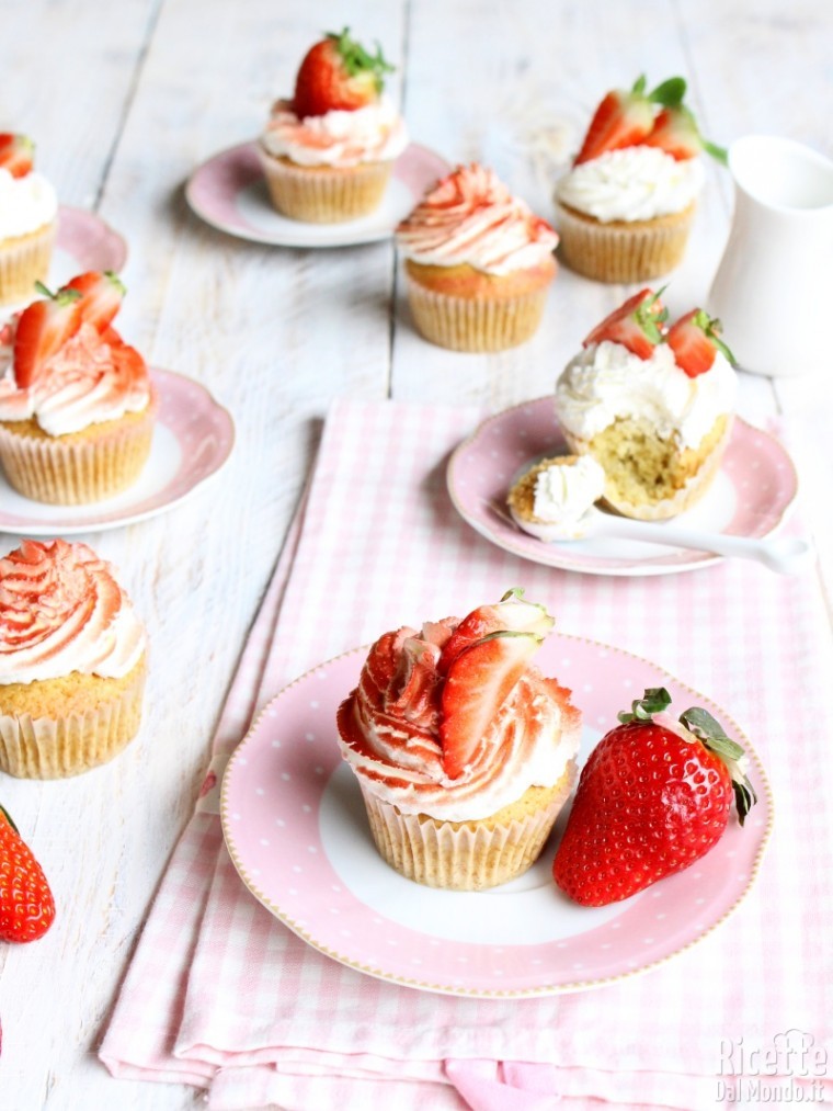 Come fare i cupcakes panna e fragole