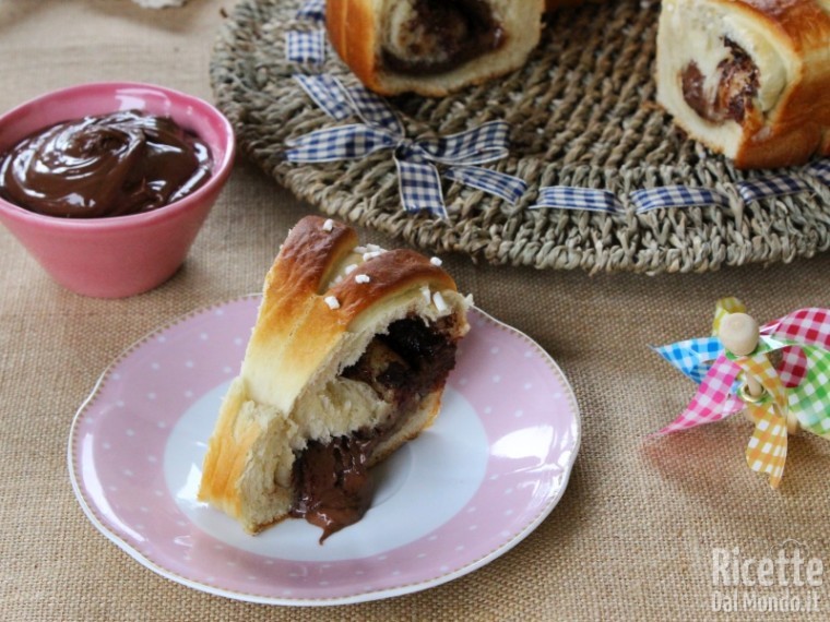 Corona di pan brioche dolce