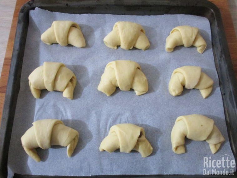 Cornetti al cioccolato 8