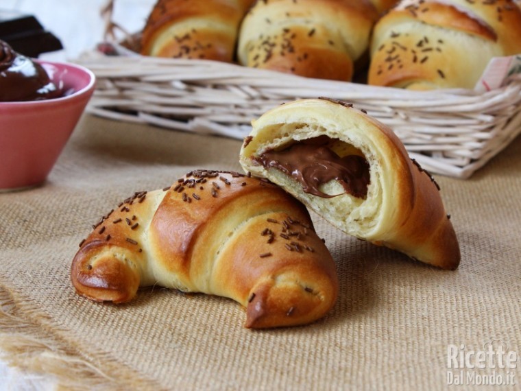 Ricetta cornetti al cioccolato