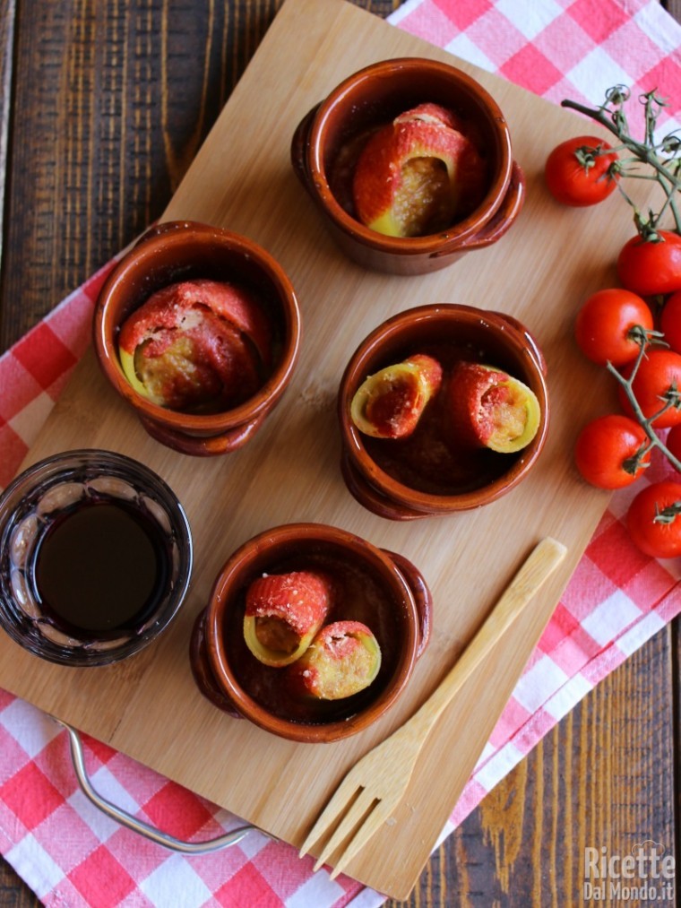 Cocottine di pasta ripiena al forno