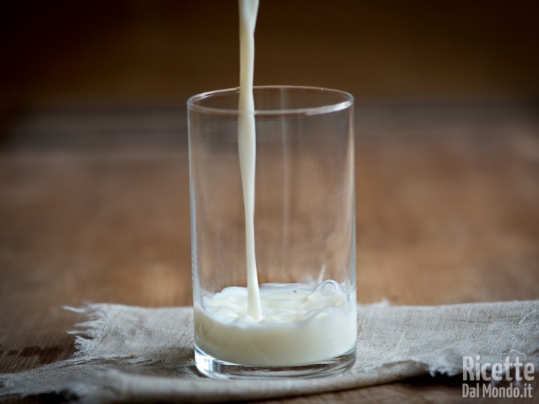 Crema pasticcera: latte