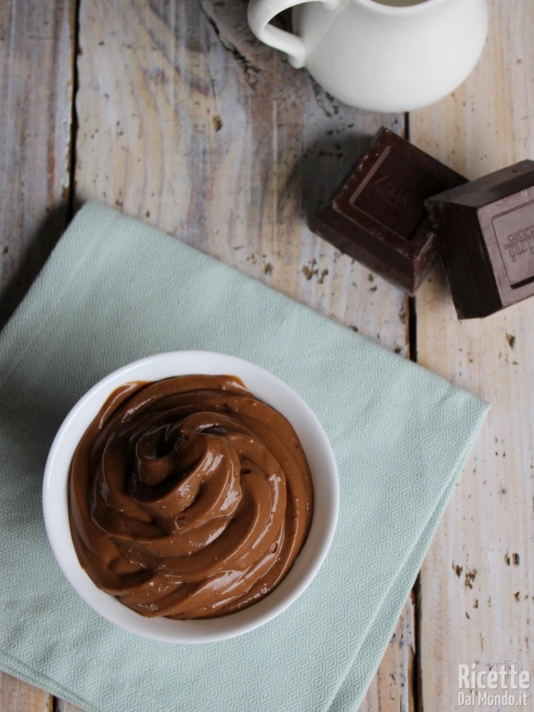Ricetta Crema pasticcera al cioccolato Bimby