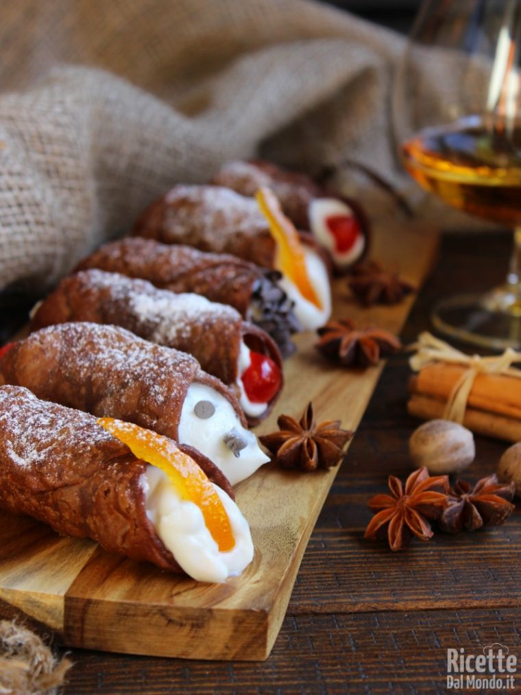 Cannoli siciliani fatti in casa