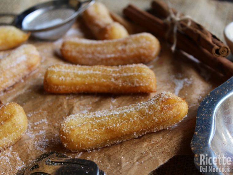 Churros Bastoncini Fritti Spagnoli Ricettedalmondo It