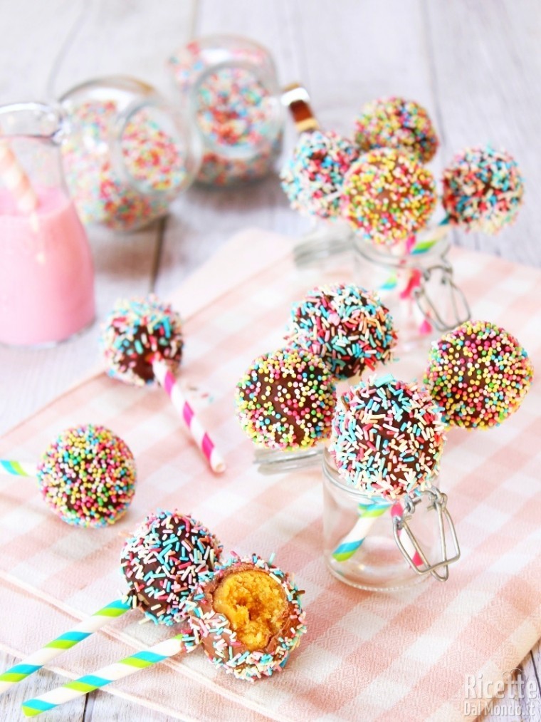 Cake pop (palline di torta)