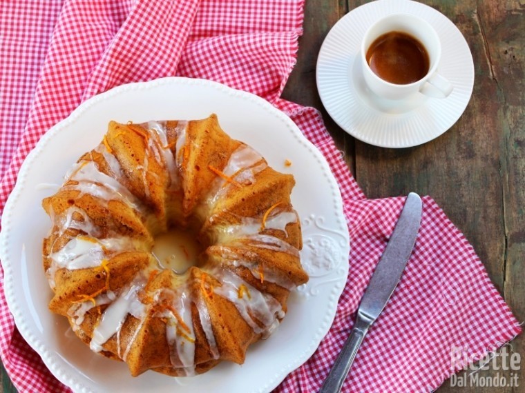 Ciambella albumi e arancia soffice