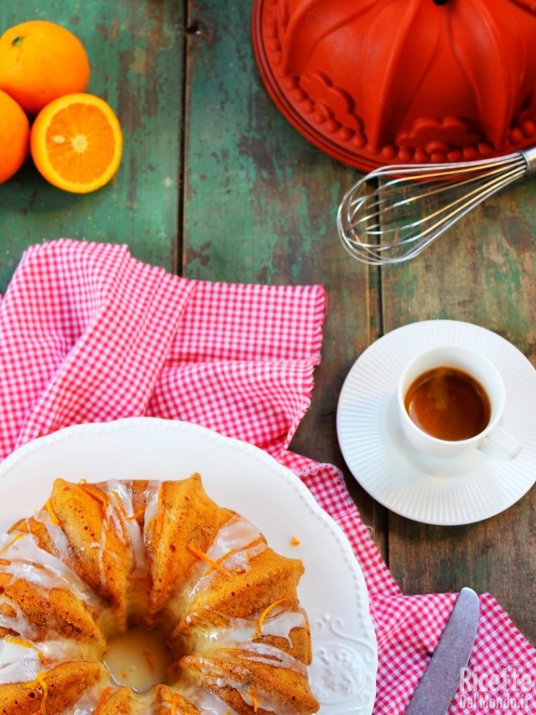 Ciambella albumi e arancia semplice