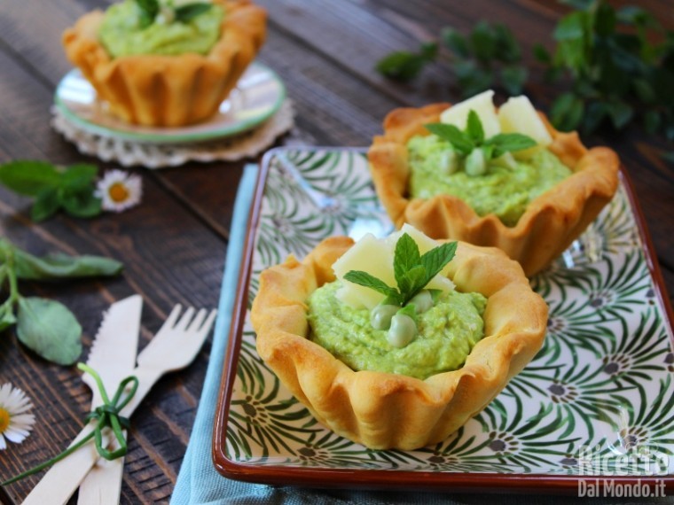 Ricetta cestini con crema di fave e pecorino