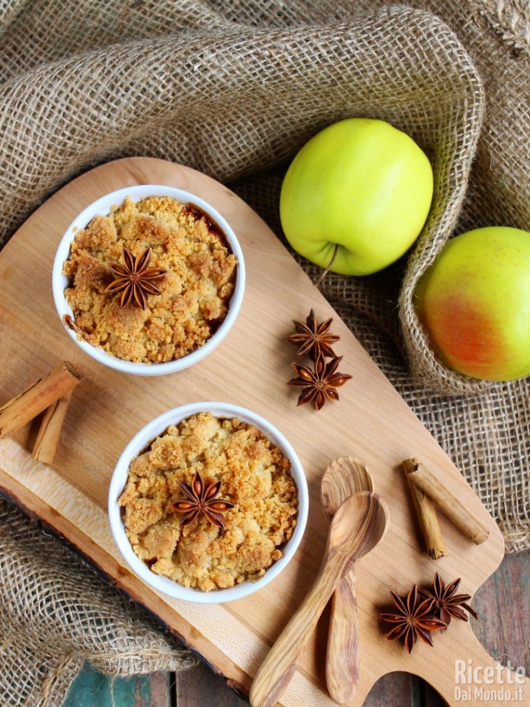 Dolce crumble di mele