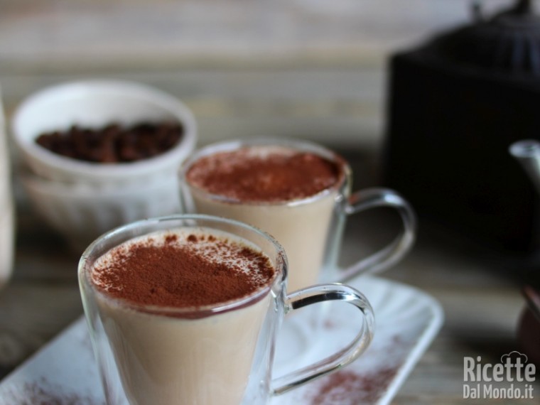 Crema al caffè in bottiglia come al bar