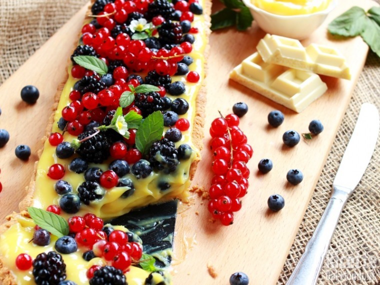 Ricetta crostata ai frutti di bosco e cioccolato bianco