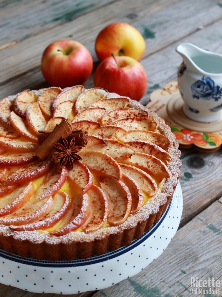 Come fare la crostata di mele e crema pasticcera