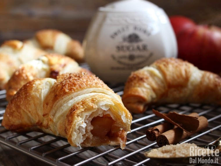 Come fare i croissant di pasta sfoglia alle mele