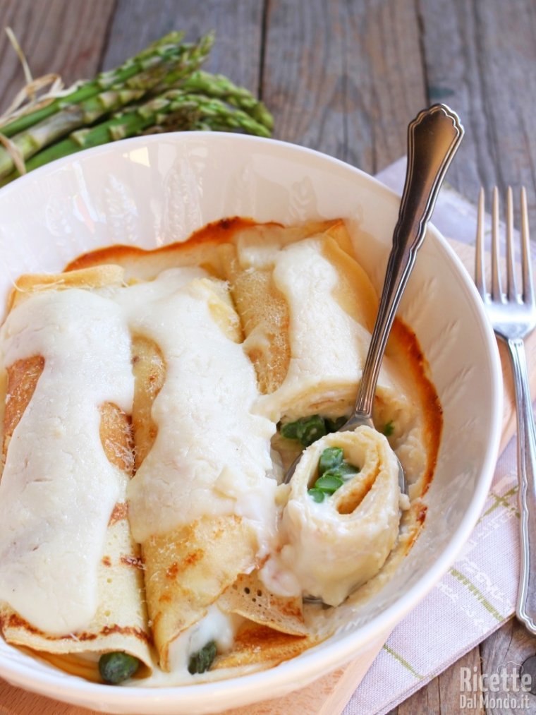 Cannelloni di crepes agli asparagi al forno
