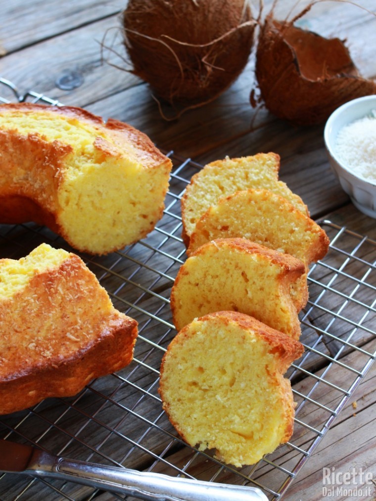 Come fare la ciambella soffice al cocco