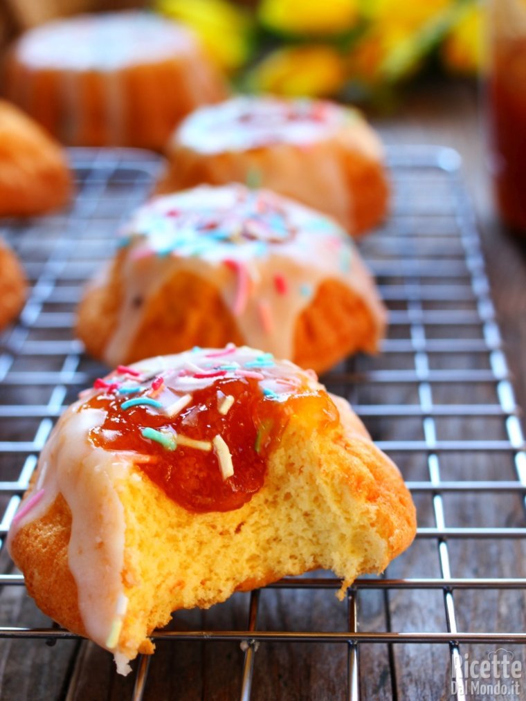 Ciambelline all'arancia soffici glassate