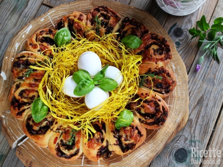Corona farcita con radicchio e speck