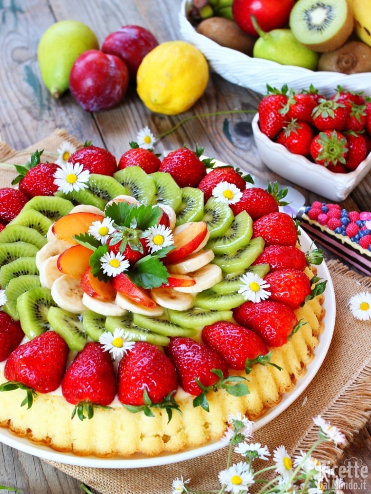 Semplice crostata morbida alla frutta