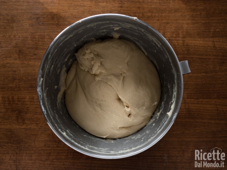 Come fare la pasta brioche con la planetaria