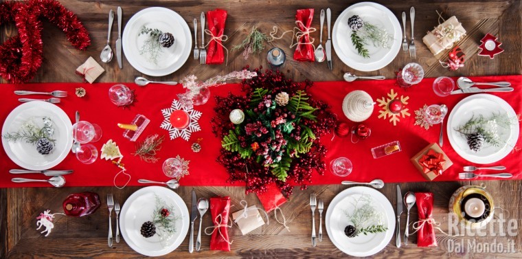 Apparecchiare Tavola Di Natale Foto.Come Apparecchiare La Tavola In Modo Perfetto Anche A Natale