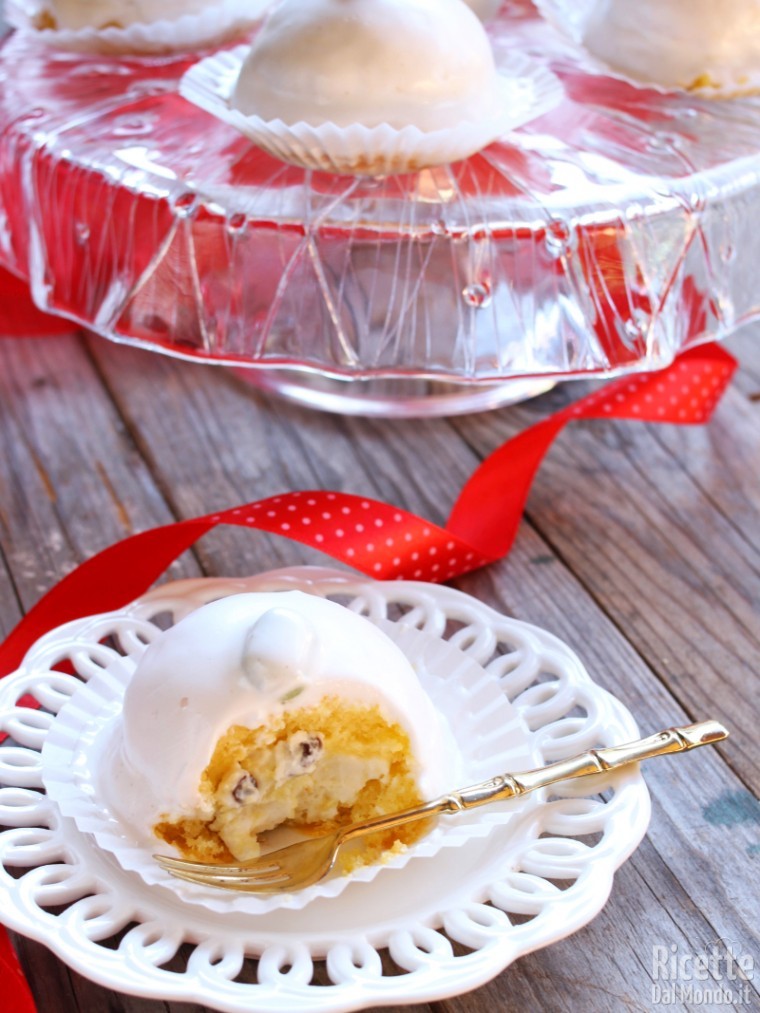 Cassatine con crema di ricotta napoletane