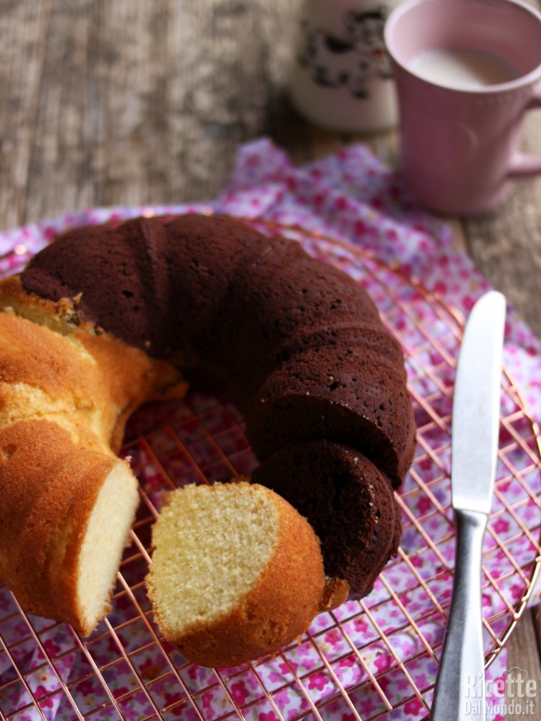 Ricetta ciambella abbraccio vaniglia e cacao