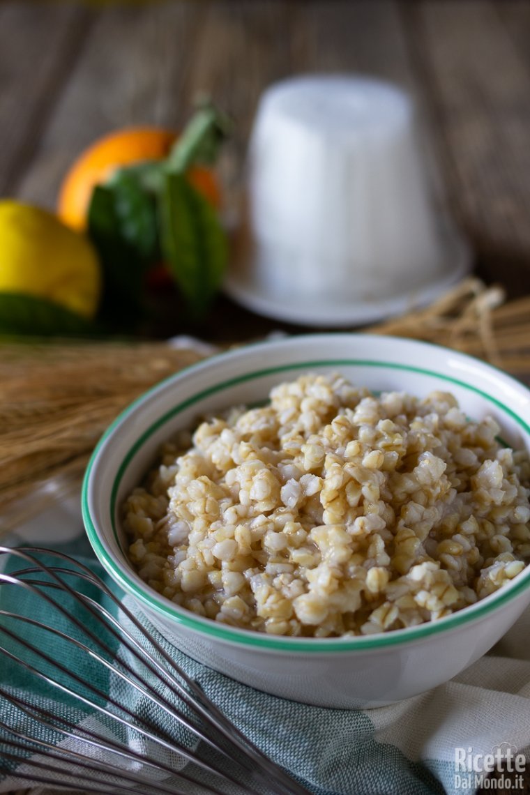 Come cuocere il grano per la pastiera a casa