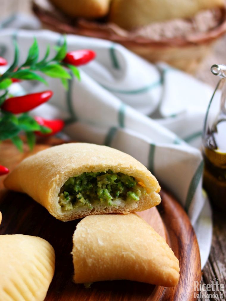 Fagottini ripieni di broccolo e stracchino