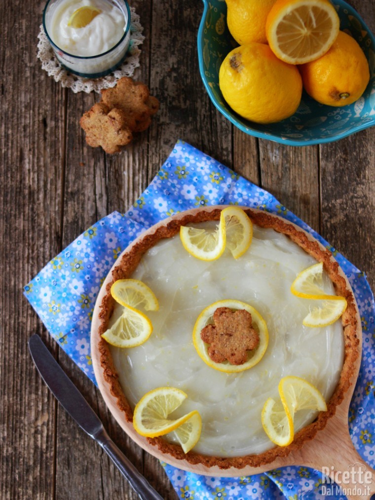 Come fare una crostata vegana con crema all'acqua al limone