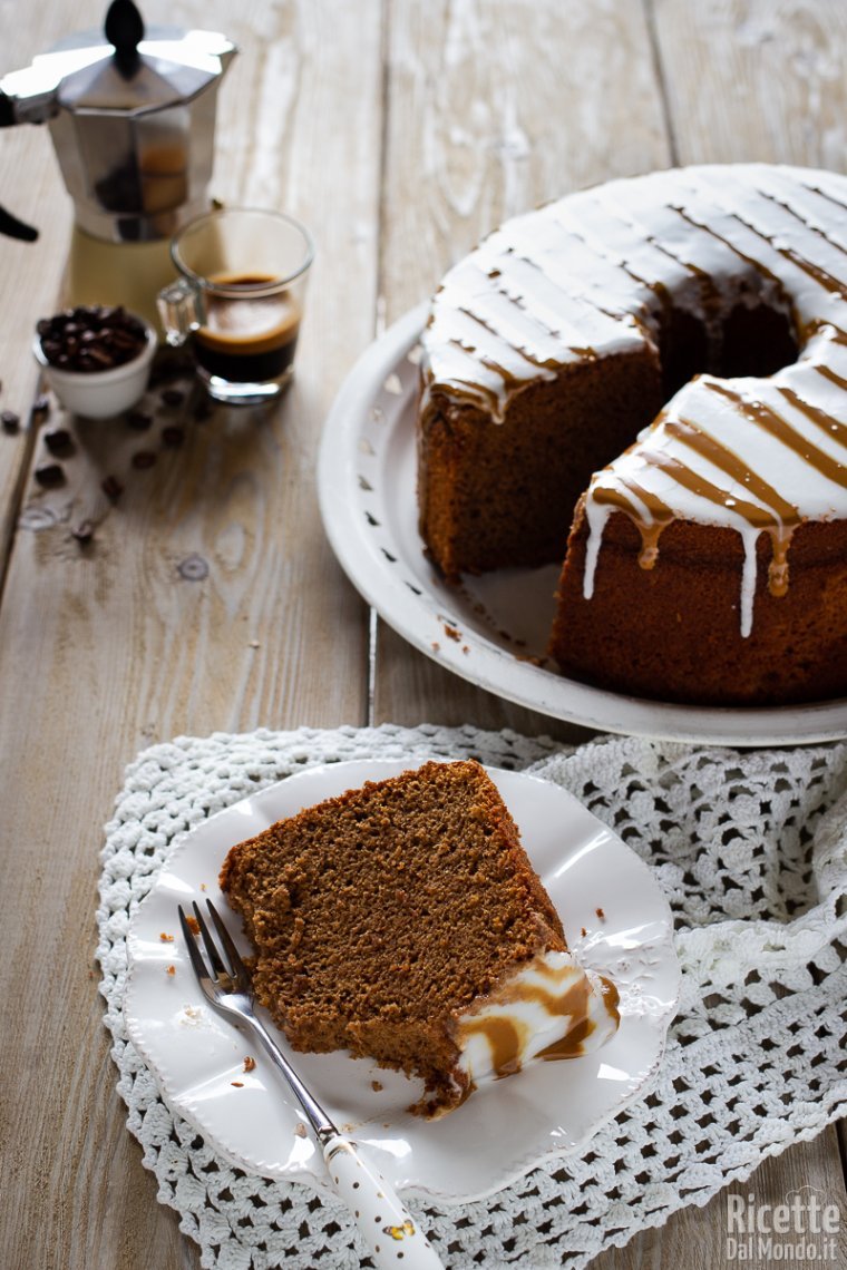 Chiffon cake al caffè semplice e veloce