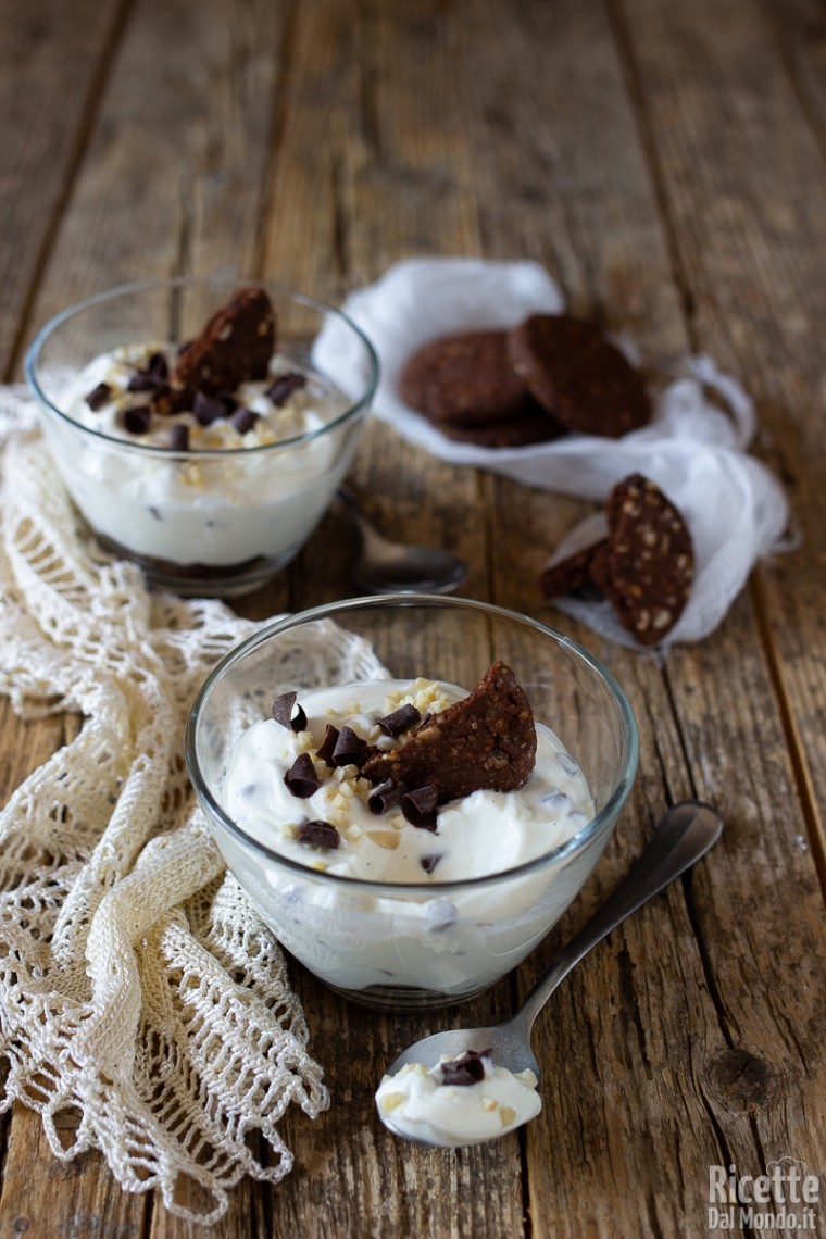 Come fare le coppe di crema di ricotta e yogurt