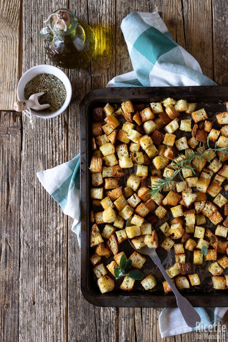 Ricetta crostini di pane fatti in casa