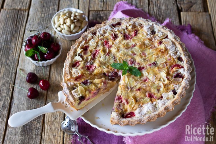 Crostata con crema frangipane
