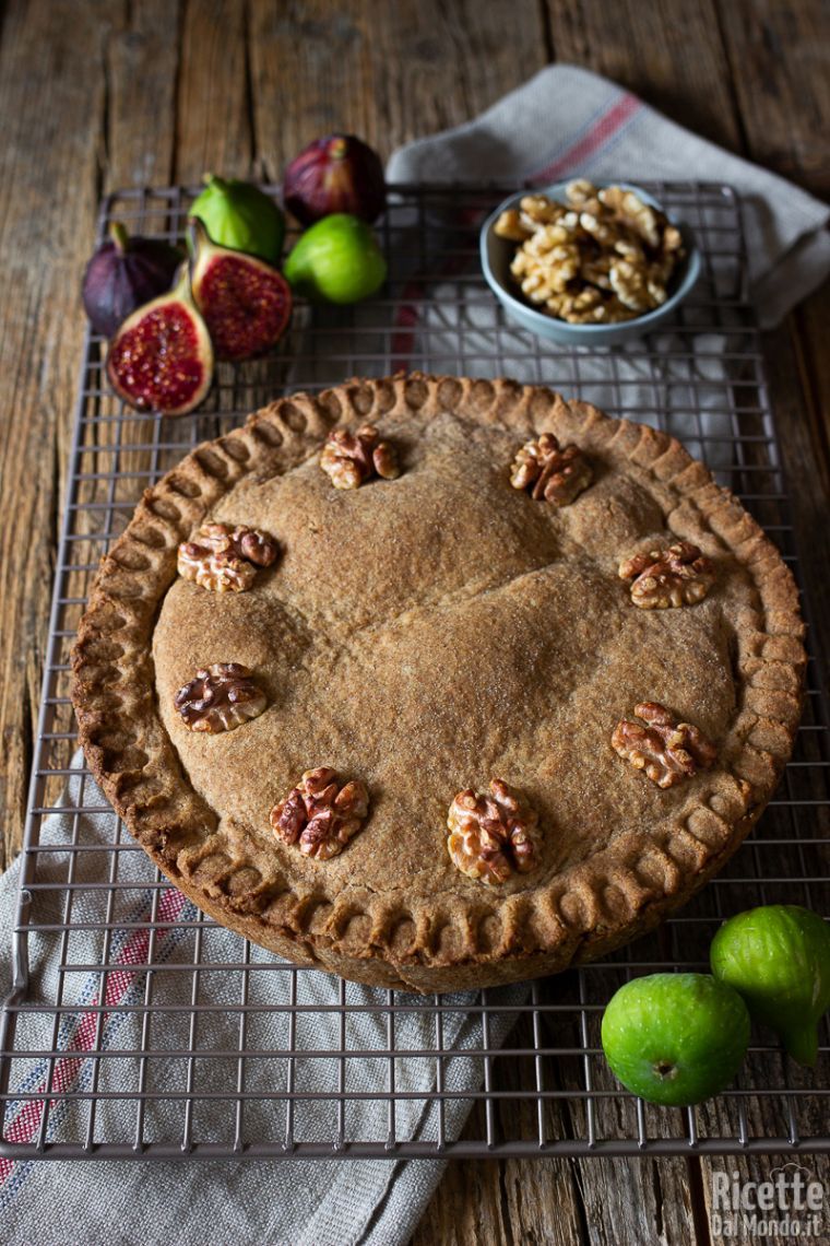 Ricetta crostata ripiena di fichi e noci