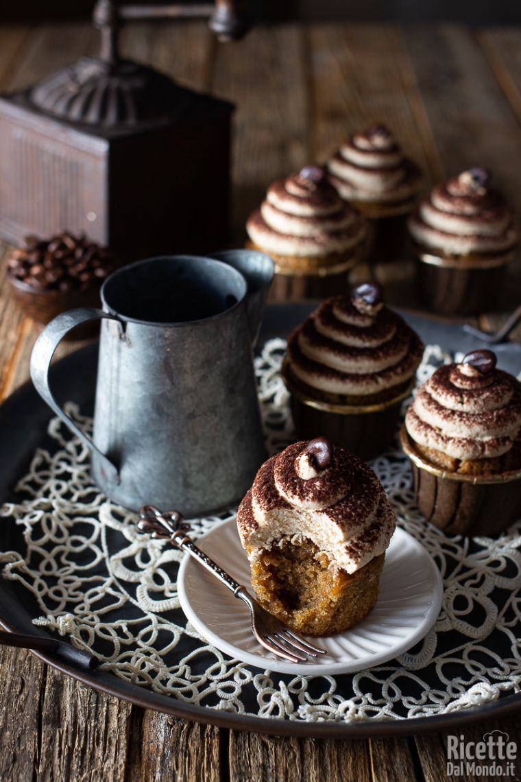 Cupcakes al tiramisù con frosting al caffè