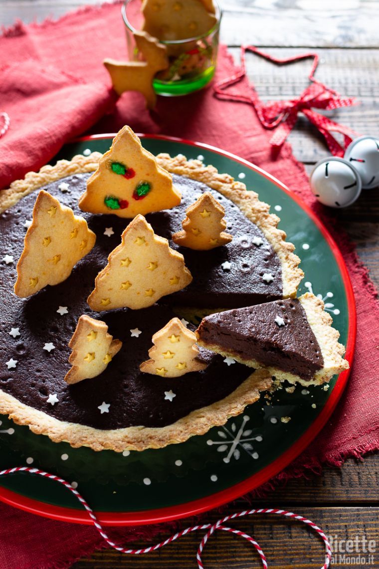 Come fare la crostata di Natale al cioccolato e cannella