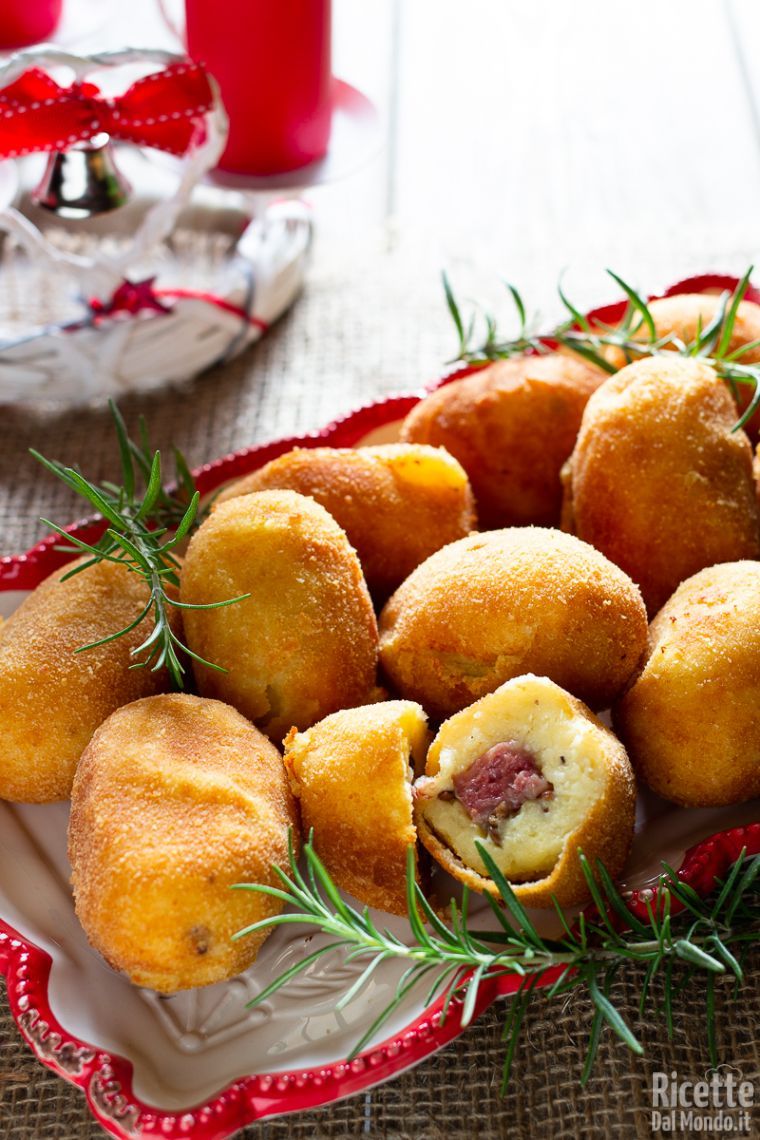 Come fare le crocchette di patate con lenticchie e cotechino