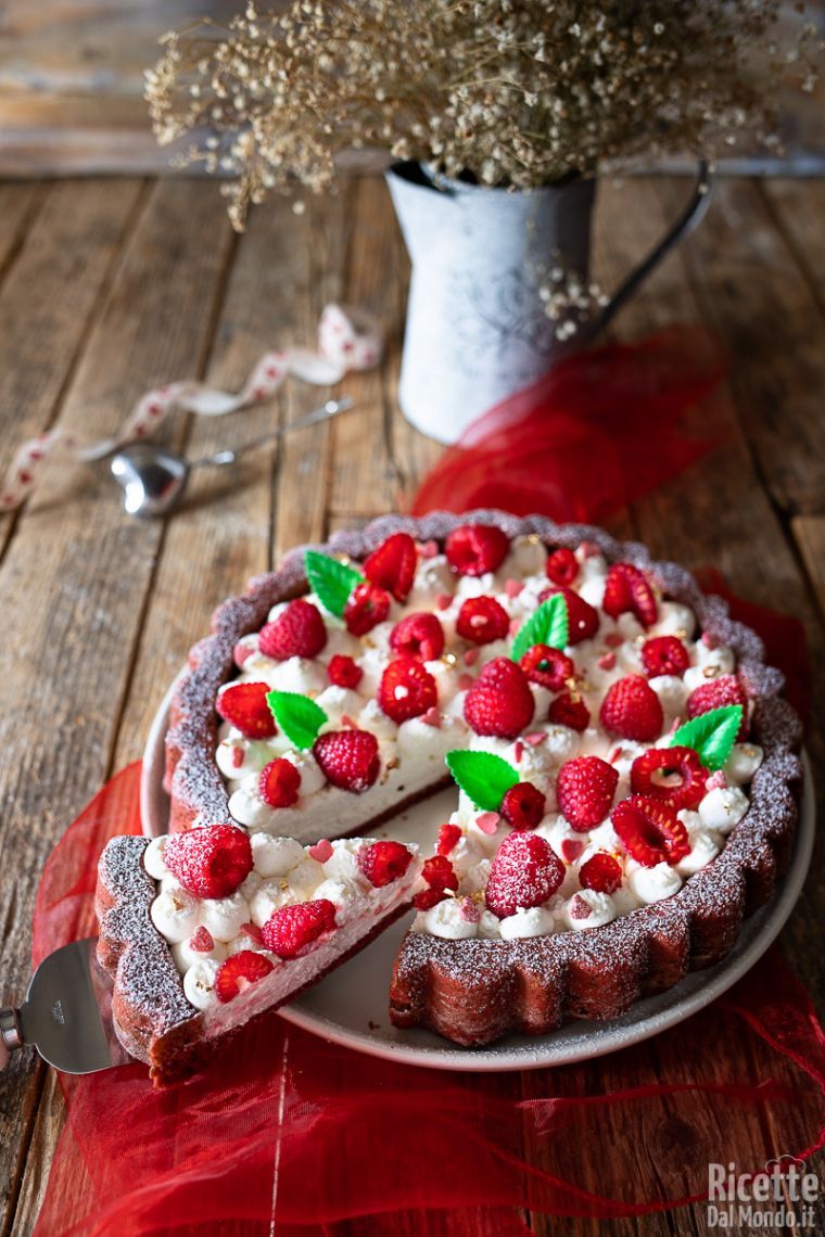 Crostata morbida red velvet con crema al mascarpone