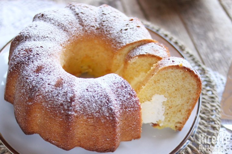 Ciambella con crema diplomatica. La ricetta del dolce soffice e umido!