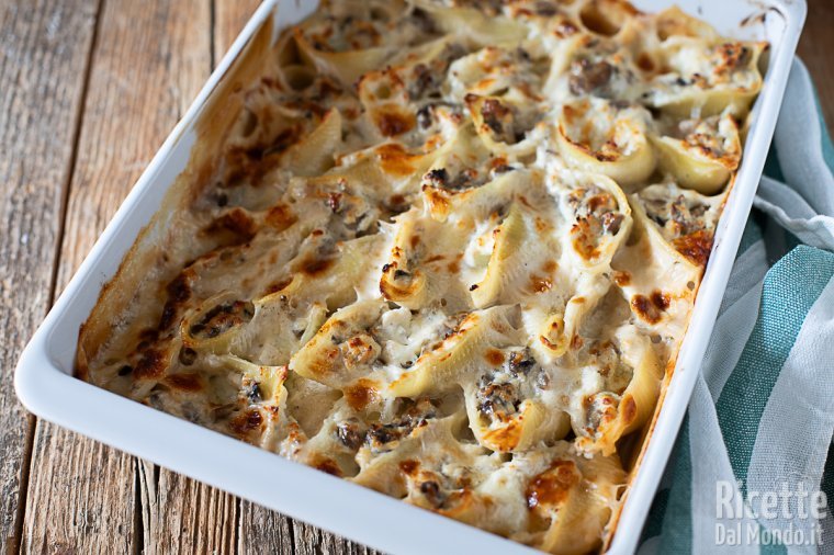 Conchiglioni ripieni ai funghi vegetariani, al forno in bianco!