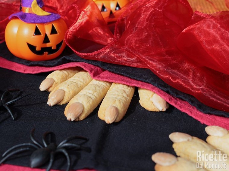 Come fare le dita della strega