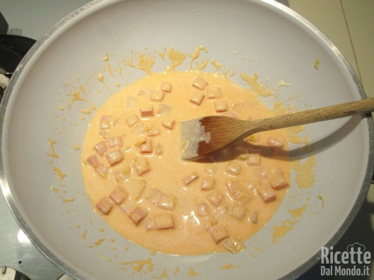 Ditali con la mortadella 4