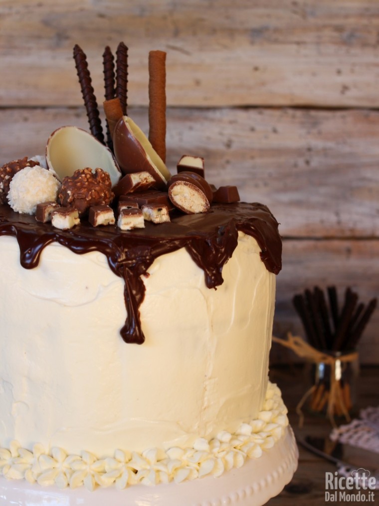 Come fare una drip cake al cioccolato kinder
